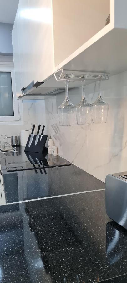 Cozy Apartment With Garden Near Town Center, Fully Renovated. Atenas Exterior foto